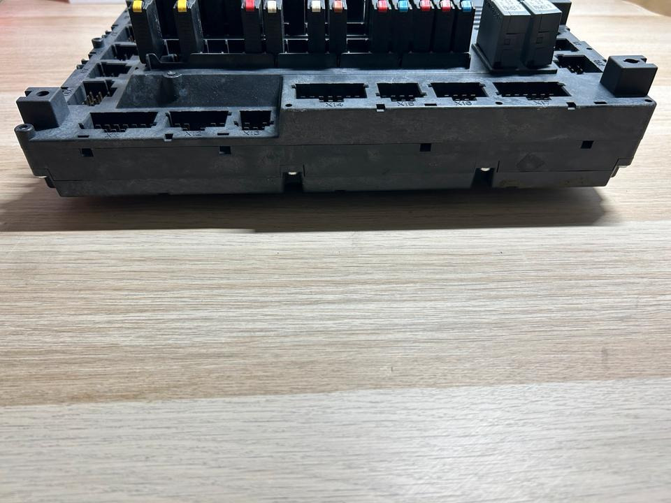 Mercedes Actros MP4 Continental Sicherungskasten A0014466158 - Cầu chì cho Xe tải: hình 5 Mercedes Actros MP4 Continental Sicherungskasten A0014466158 - Cầu chì cho Xe tải: hình 5