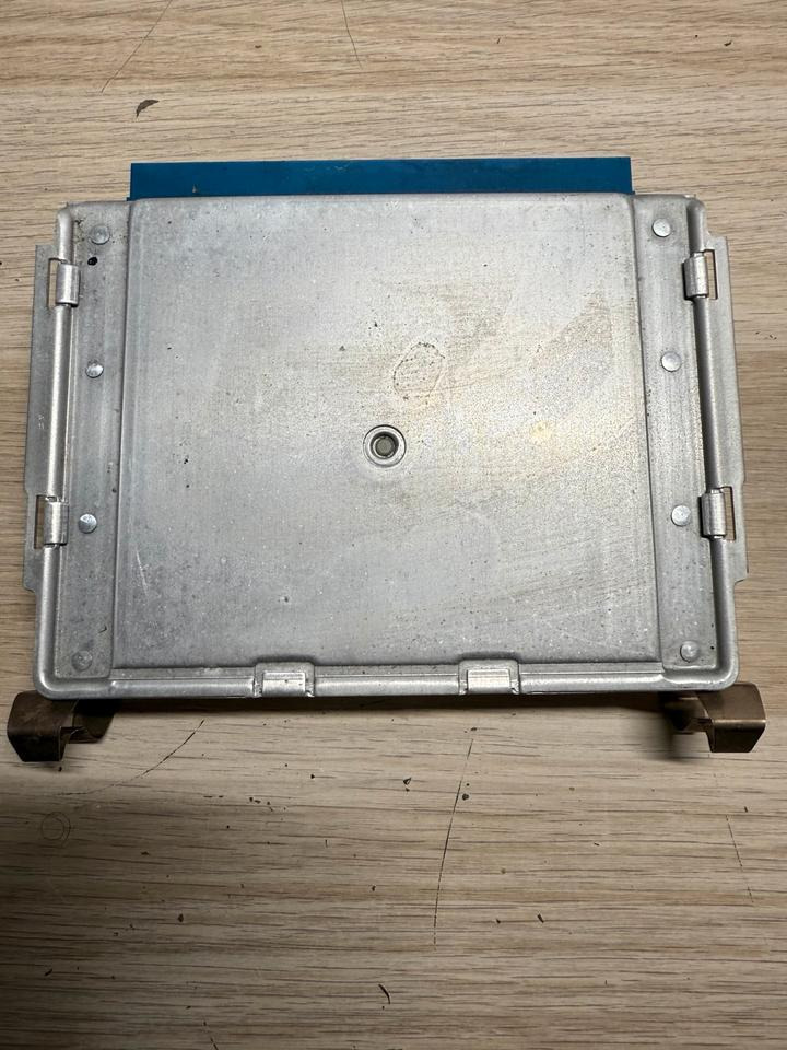 Mercedes Actros MP4 KNORR-BREMSE EBS Steuergerät A0014460036 - ECU: hình 4 Mercedes Actros MP4 KNORR-BREMSE EBS Steuergerät A0014460036 - ECU: hình 4