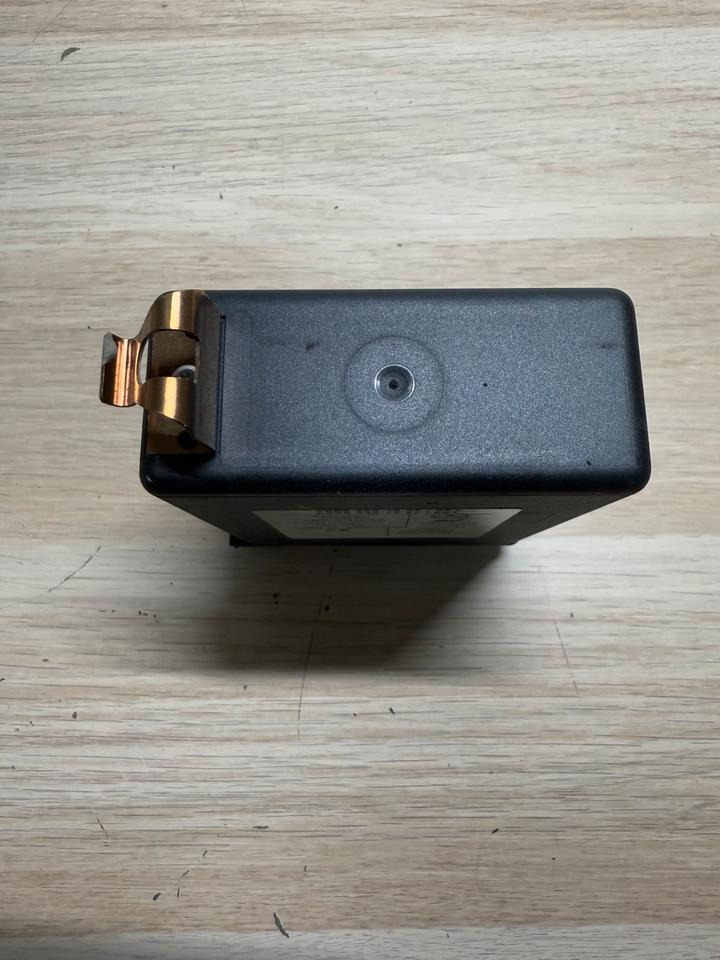 Mercedes Actros MP4 Reifendruckkontrolle Steuergerät A0004461637 - ECU: hình 4 Mercedes Actros MP4 Reifendruckkontrolle Steuergerät A0004461637 - ECU: hình 4