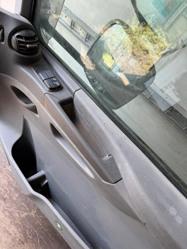 Mercedes Atego 2 Beifahrertür Grau Spiegel Innenverkleidung LN 70 - Cửa và phụ tùng cho Xe tải: hình 4 Mercedes Atego 2 Beifahrertür Grau Spiegel Innenverkleidung LN 70 - Cửa và phụ tùng cho Xe tải: hình 4