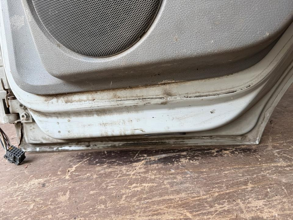 Mercedes Atego 2 Beifahrertür Grau Spiegel Innenverkleidung LN 70 - Cửa và phụ tùng cho Xe tải: hình 3 Mercedes Atego 2 Beifahrertür Grau Spiegel Innenverkleidung LN 70 - Cửa và phụ tùng cho Xe tải: hình 3