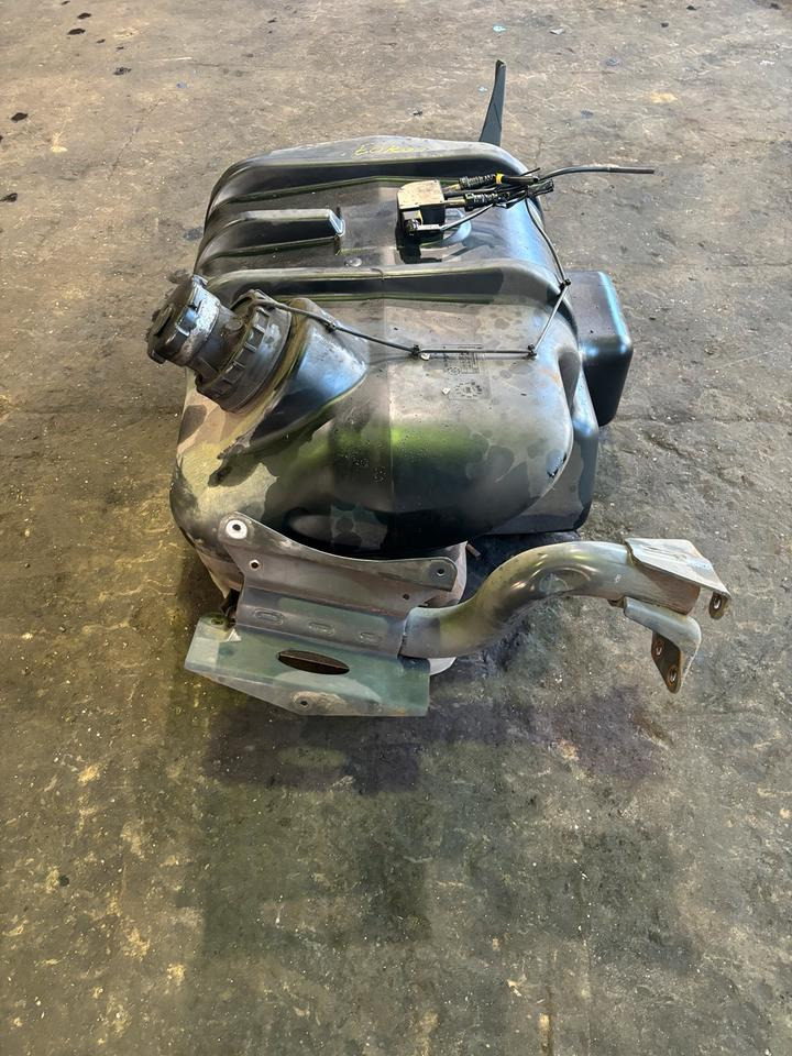 Mercedes Atego 4 EU6 Dieseltank Tank Tankbehälter 200L - Bình nhiên liệu cho Xe tải: hình 2 Mercedes Atego 4 EU6 Dieseltank Tank Tankbehälter 200L - Bình nhiên liệu cho Xe tải: hình 2
