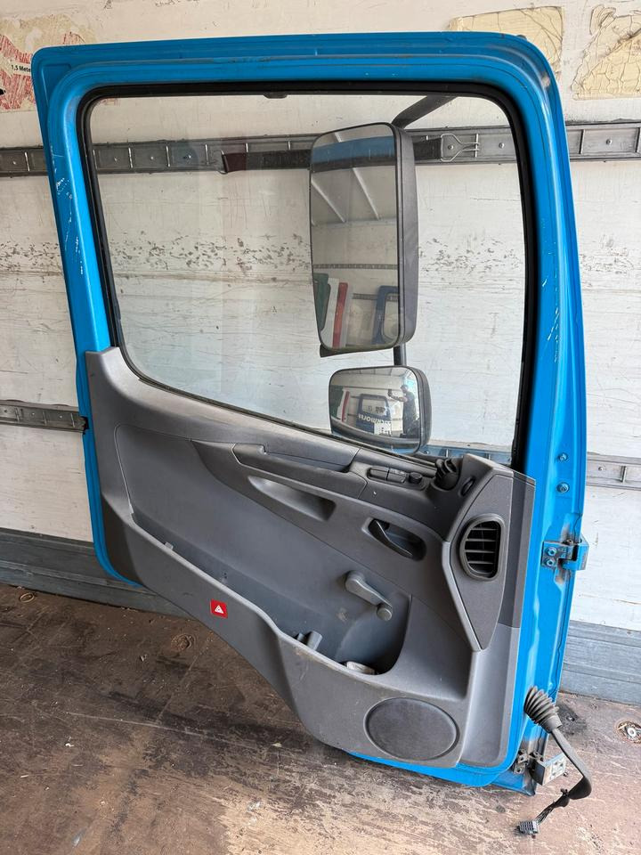 Mercedes Atego Fahrertür Blau Spiegel Innenverkleidung LN 73 - Cửa và phụ tùng cho Xe tải: hình 2 Mercedes Atego Fahrertür Blau Spiegel Innenverkleidung LN 73 - Cửa và phụ tùng cho Xe tải: hình 2