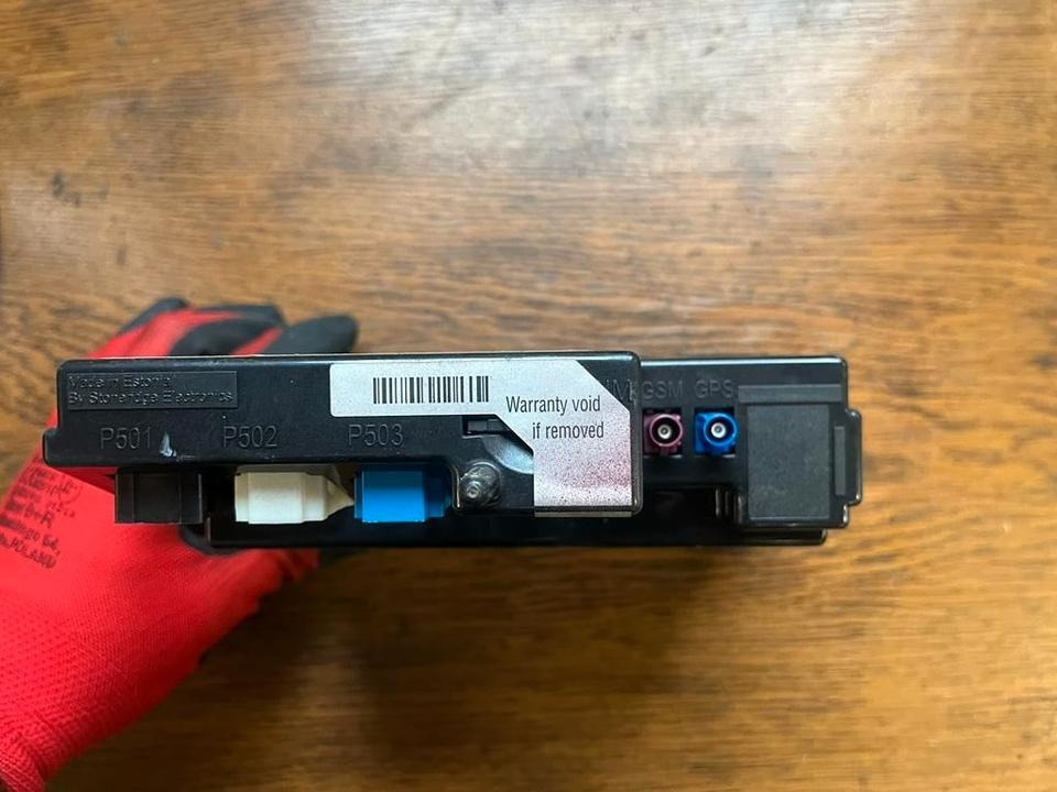 Mercedes-Benz Actros MP4 Tachograph FLEETBOARD A0004462160 - Máy đo tốc độ cho Xe tải: hình 4 Mercedes-Benz Actros MP4 Tachograph FLEETBOARD A0004462160 - Máy đo tốc độ cho Xe tải: hình 4