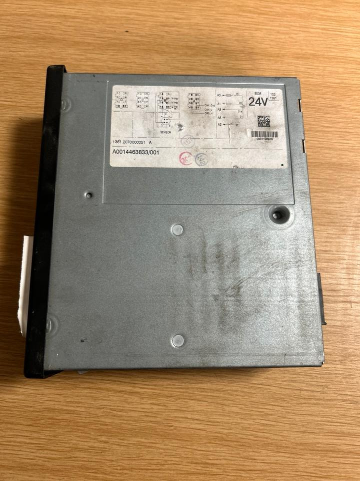 Mercedes-Benz Tachograph  A0014463833 - Máy đo tốc độ cho Xe tải: hình 3 Mercedes-Benz Tachograph  A0014463833 - Máy đo tốc độ cho Xe tải: hình 3