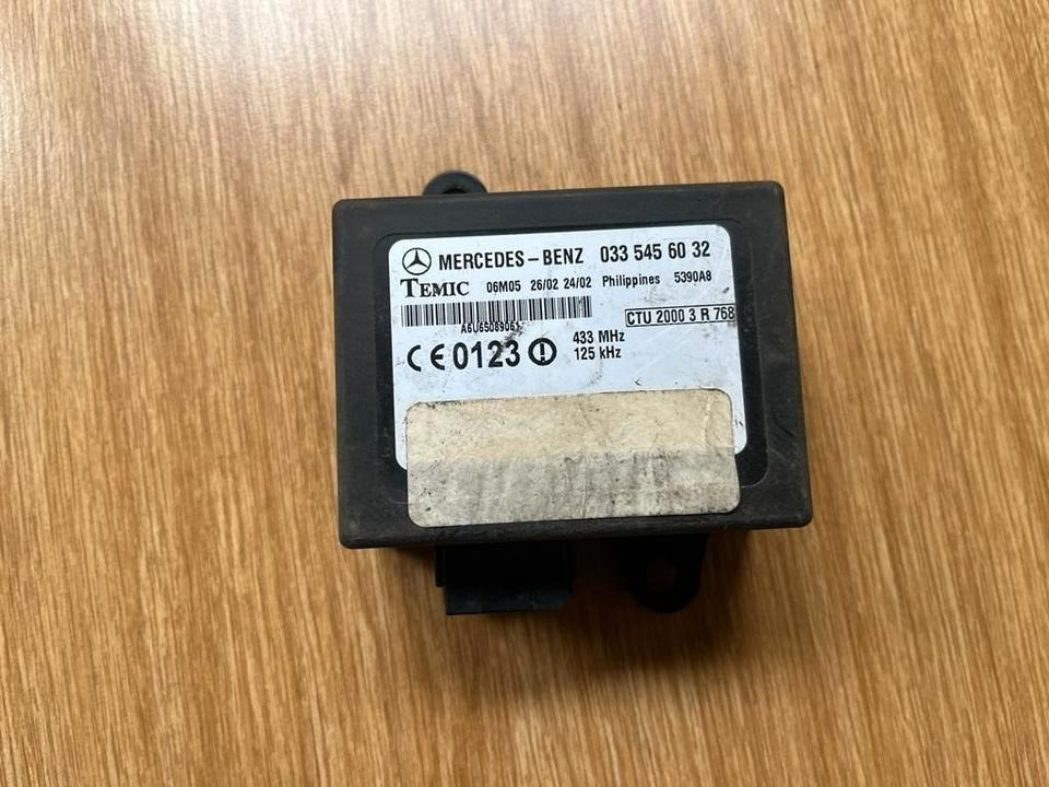 Mercedes Benz Vito W638 Wegfahrsperre Modul 0335456032 - ECU cho Xe tải: hình 1 Mercedes Benz Vito W638 Wegfahrsperre Modul 0335456032 - ECU cho Xe tải: hình 1