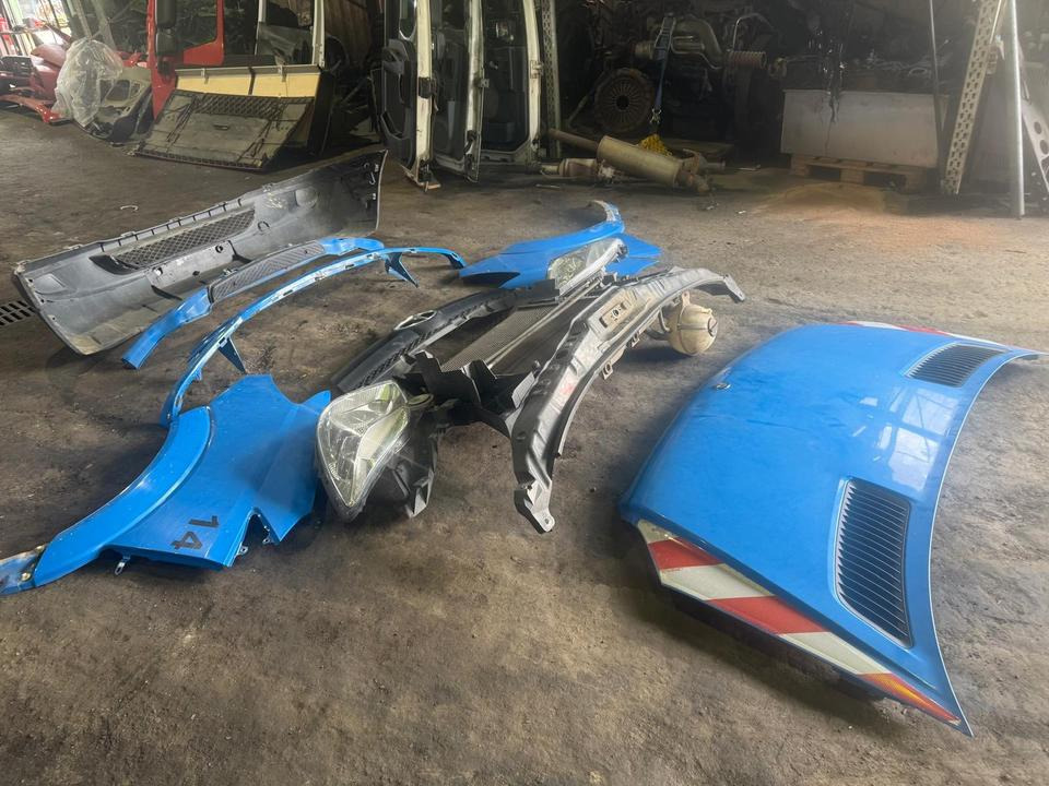 Mercedes Sprinter Frontpaket Komplet - Thân xe và ngoại thất cho Xe tải: hình 4 Mercedes Sprinter Frontpaket Komplet - Thân xe và ngoại thất cho Xe tải: hình 4