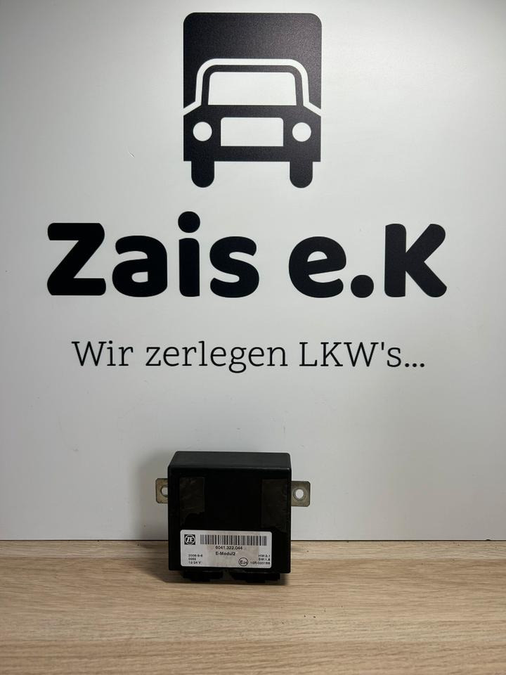 DAF XF Truck Steuergerät 6041.322.044 - Phụ tùng: hình 1 DAF XF Truck Steuergerät 6041.322.044 - Phụ tùng: hình 1