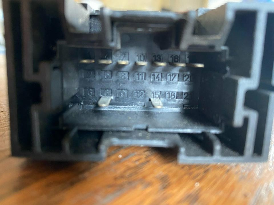 Relais Mercedes Sprinter Steuergerät 016 545 24 32 - ECU cho Xe tải: hình 3 Relais Mercedes Sprinter Steuergerät 016 545 24 32 - ECU cho Xe tải: hình 3