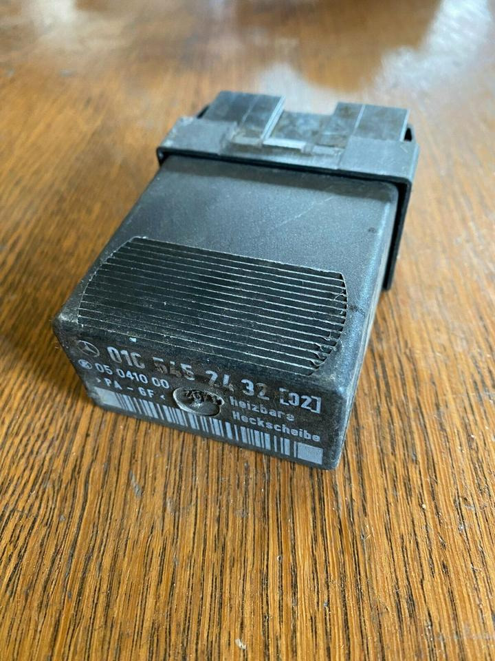 Relais Mercedes Sprinter Steuergerät 016 545 24 32 - ECU cho Xe tải: hình 1 Relais Mercedes Sprinter Steuergerät 016 545 24 32 - ECU cho Xe tải: hình 1