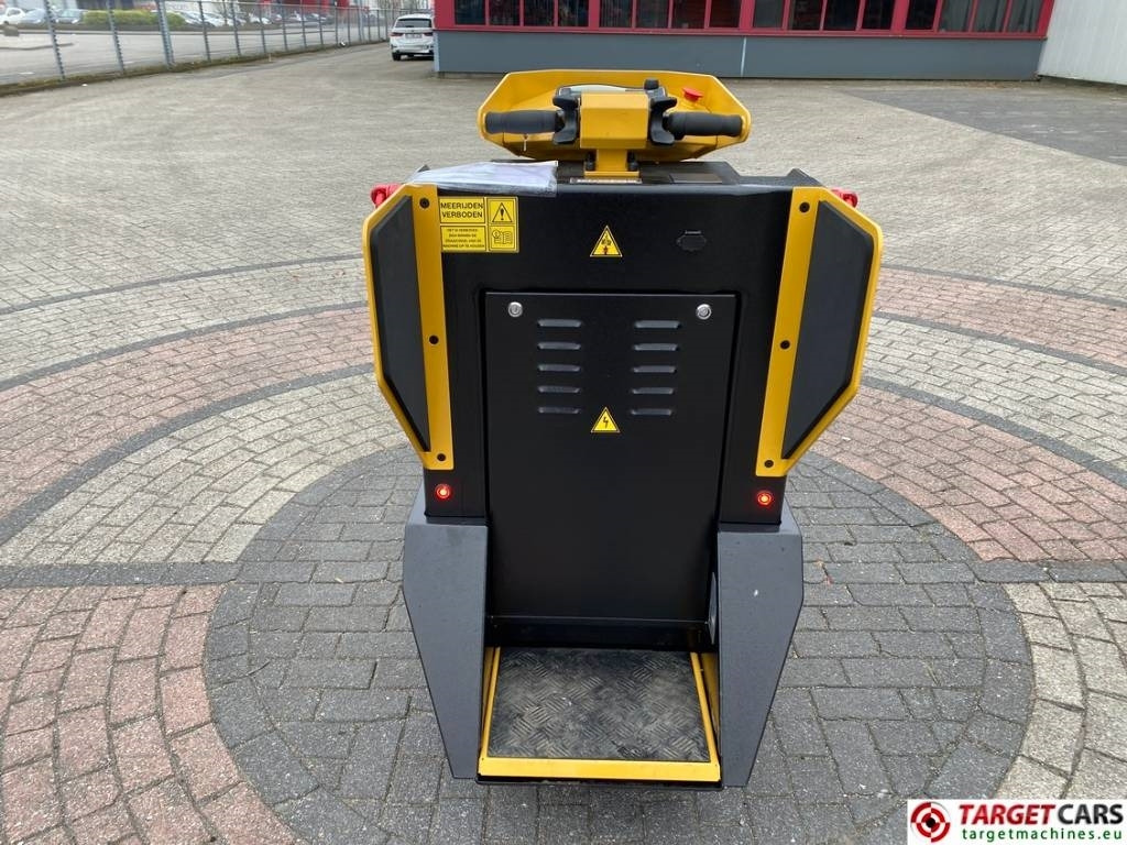 Conmeq AS15 Mini Skid Steer Loader 4x4 Electric - Máy xúc lật bánh lốp: hình 4 Conmeq AS15 Mini Skid Steer Loader 4x4 Electric - Máy xúc lật bánh lốp: hình 4