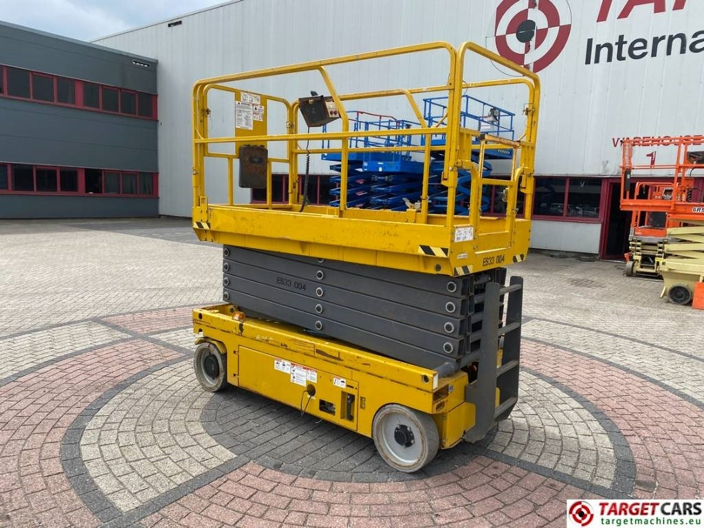 GMG 3346-ED Electric Scissor Work LIft 1200cm - Máy nâng người hình kéo: hình 4 GMG 3346-ED Electric Scissor Work LIft 1200cm - Máy nâng người hình kéo: hình 4