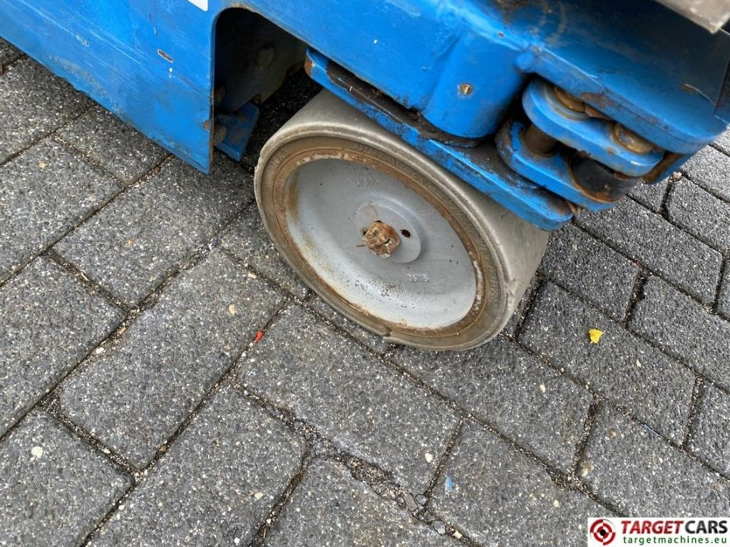 Máy nâng người thẳng đứng Genie GR15 Runabout Electric Vertical Mast Lift 652cm: hình 22