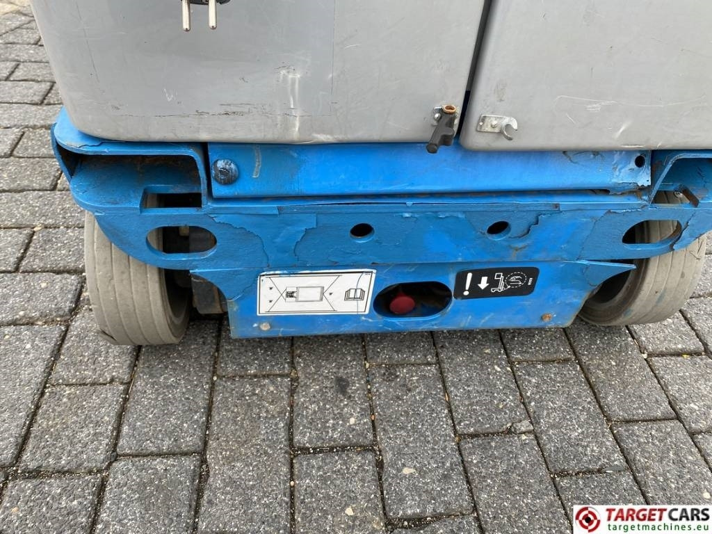 Máy nâng người thẳng đứng Genie GR15 Runabout Electric Vertical Mast Lift 652cm: hình 15