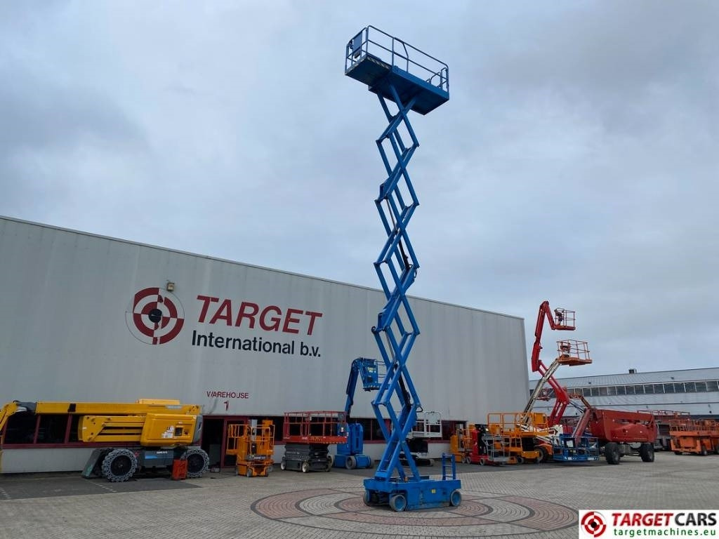 Cho thuê Genie GS-4047 Electric Scissor Work Lift 1389cm  Genie GS-4047 Electric Scissor Work Lift 1389cm: hình 6