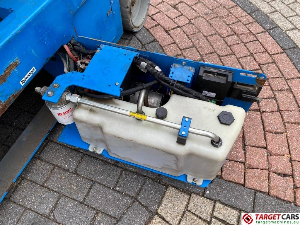 Cho thuê Genie GS-4047 Electric Scissor Work Lift 1389cm  Genie GS-4047 Electric Scissor Work Lift 1389cm: hình 13