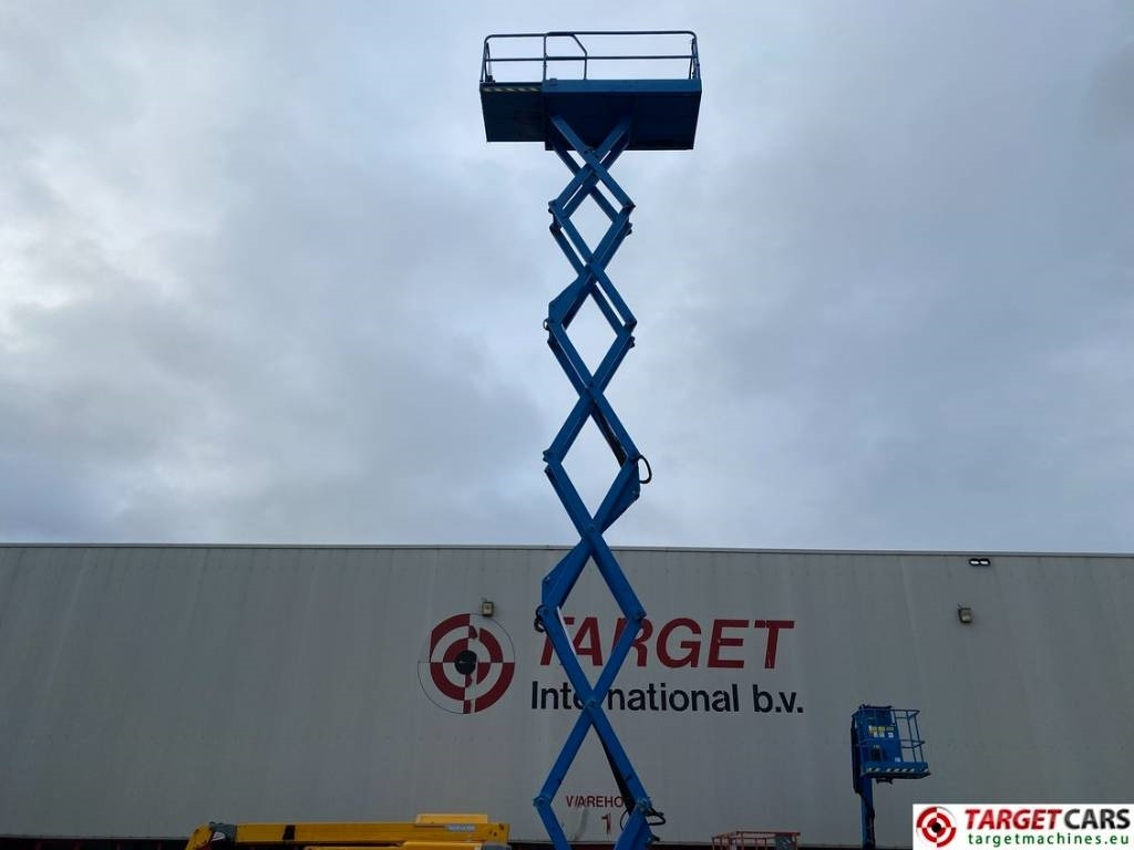 Cho thuê Genie GS-4047 Electric Scissor Work Lift 1389cm  Genie GS-4047 Electric Scissor Work Lift 1389cm: hình 19