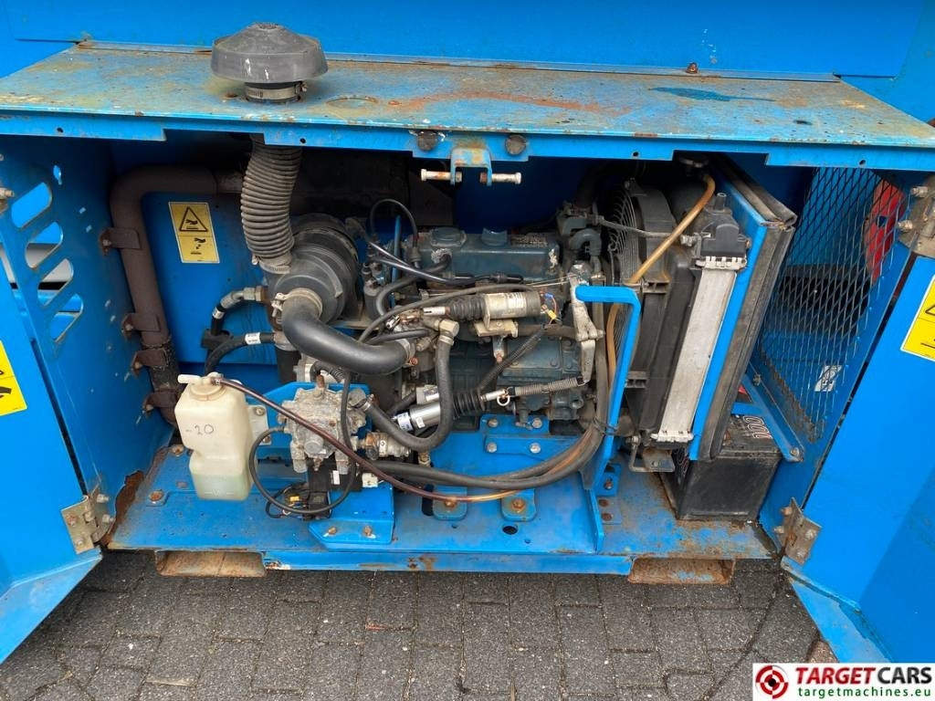 Máy nâng người hình kéo Genie GS-4069 RT LPG 4x4 Scissor Work Lift 1412cm: hình 14 Máy nâng người hình kéo Genie GS-4069 RT LPG 4x4 Scissor Work Lift 1412cm: hình 14