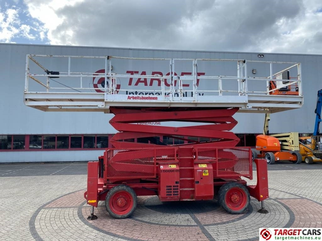 Genie GS-4390RT Diesel 4x4 Scissor Work LIft 1511cm - Máy nâng người hình kéo: hình 5 Genie GS-4390RT Diesel 4x4 Scissor Work LIft 1511cm - Máy nâng người hình kéo: hình 5