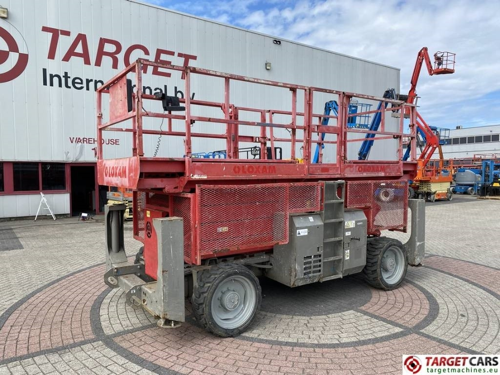 Genie GS-4390RT Diesel 4x4 Scissor Work Lift 1511cm - Máy nâng người hình kéo: hình 1 Genie GS-4390RT Diesel 4x4 Scissor Work Lift 1511cm - Máy nâng người hình kéo: hình 1