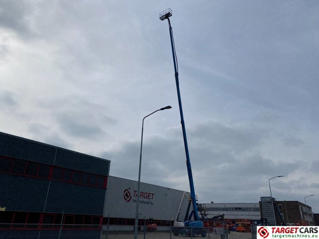 Genie S-125 Telescopic 4x4x4 Diesel Boom WorkLift 4010cm - Xe nâng người hình viễn vọng kính: hình 5 Genie S-125 Telescopic 4x4x4 Diesel Boom WorkLift 4010cm - Xe nâng người hình viễn vọng kính: hình 5