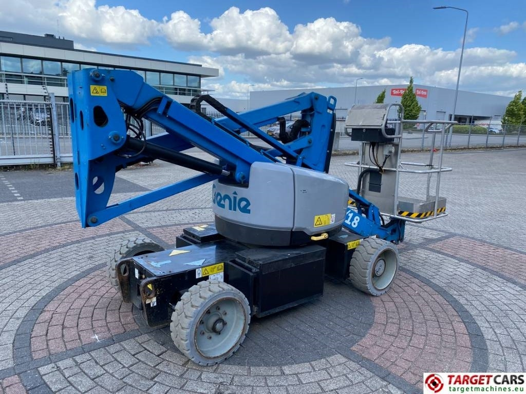 Genie Z-33/18 Electric Articulated Boom Work Lift 1200cm - Xe nâng người nhiều khớp nối: hình 3 Genie Z-33/18 Electric Articulated Boom Work Lift 1200cm - Xe nâng người nhiều khớp nối: hình 3
