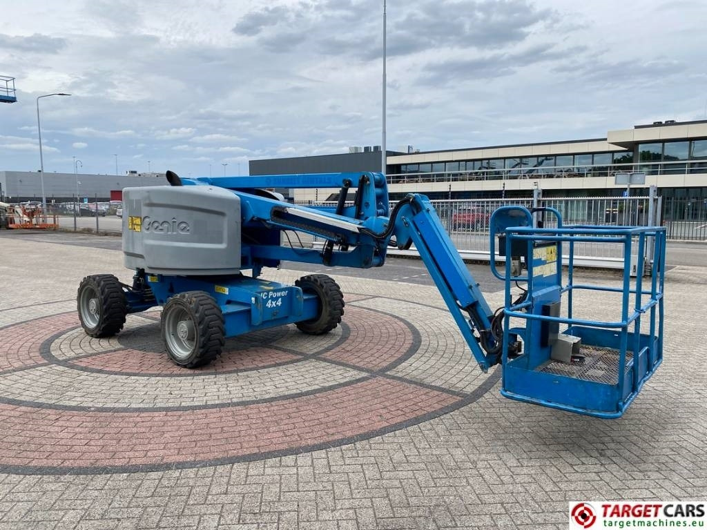 Genie Z-45/25J Articulated 4x4 Diesel Boom Work Lift 16M - Xe nâng người nhiều khớp nối: hình 2 Genie Z-45/25J Articulated 4x4 Diesel Boom Work Lift 16M - Xe nâng người nhiều khớp nối: hình 2
