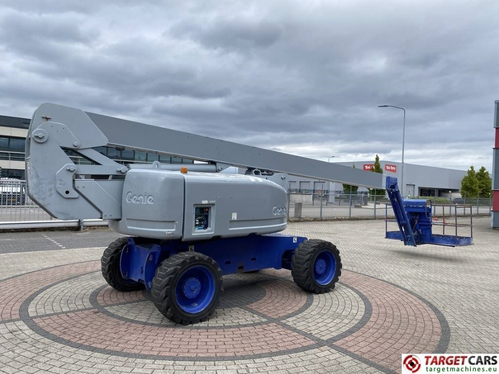 Genie Z-80/60 Articulated 4x4x4 Diesel Boom Lift 2577cm - Xe nâng người nhiều khớp nối: hình 3 Genie Z-80/60 Articulated 4x4x4 Diesel Boom Lift 2577cm - Xe nâng người nhiều khớp nối: hình 3