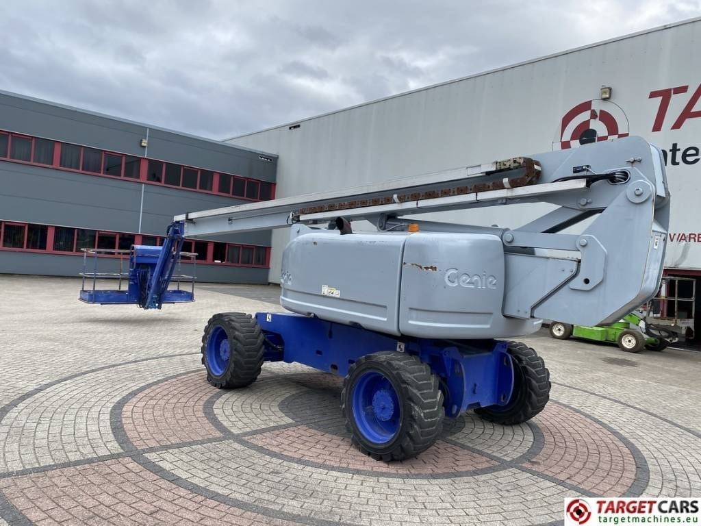 Genie Z-80/60 Articulated 4x4x4 Diesel Boom Lift 2577cm - Xe nâng người nhiều khớp nối: hình 4 Genie Z-80/60 Articulated 4x4x4 Diesel Boom Lift 2577cm - Xe nâng người nhiều khớp nối: hình 4
