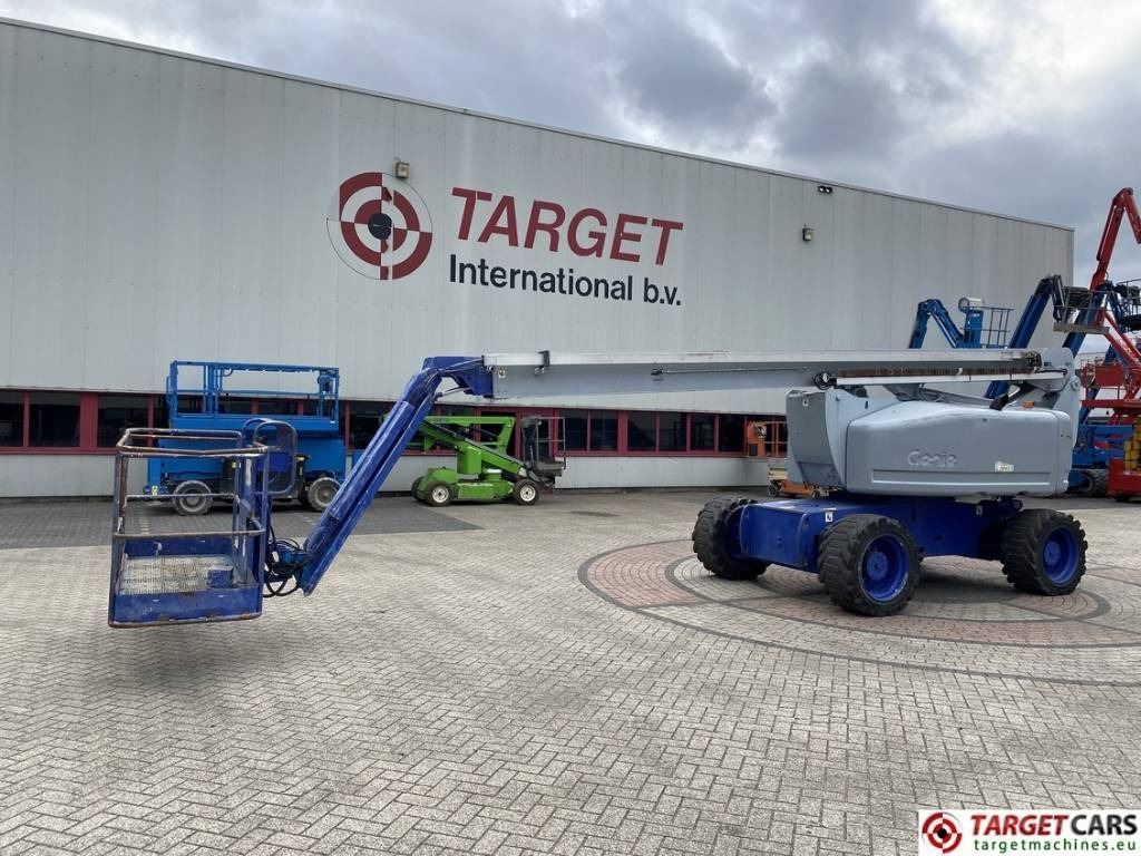 Genie Z-80/60 Articulated 4x4x4 Diesel Boom Lift 2577cm - Xe nâng người nhiều khớp nối: hình 1 Genie Z-80/60 Articulated 4x4x4 Diesel Boom Lift 2577cm - Xe nâng người nhiều khớp nối: hình 1