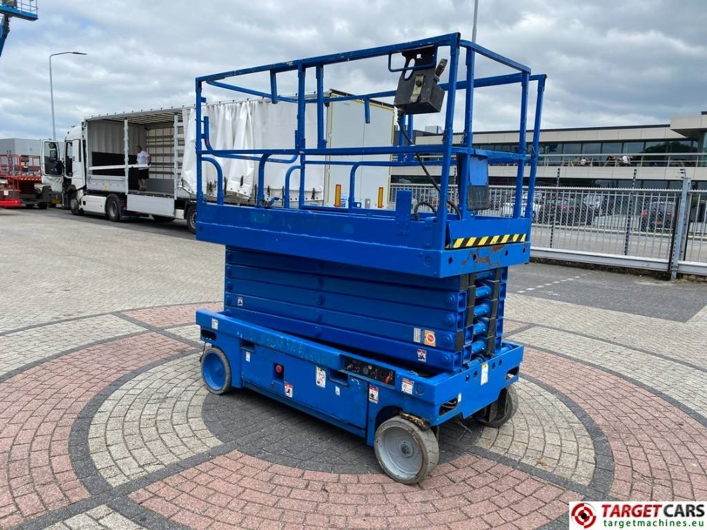 Haulotte Compact 14 Electric Scissor Work Lift 1385cm - Máy nâng người hình kéo: hình 2 Haulotte Compact 14 Electric Scissor Work Lift 1385cm - Máy nâng người hình kéo: hình 2