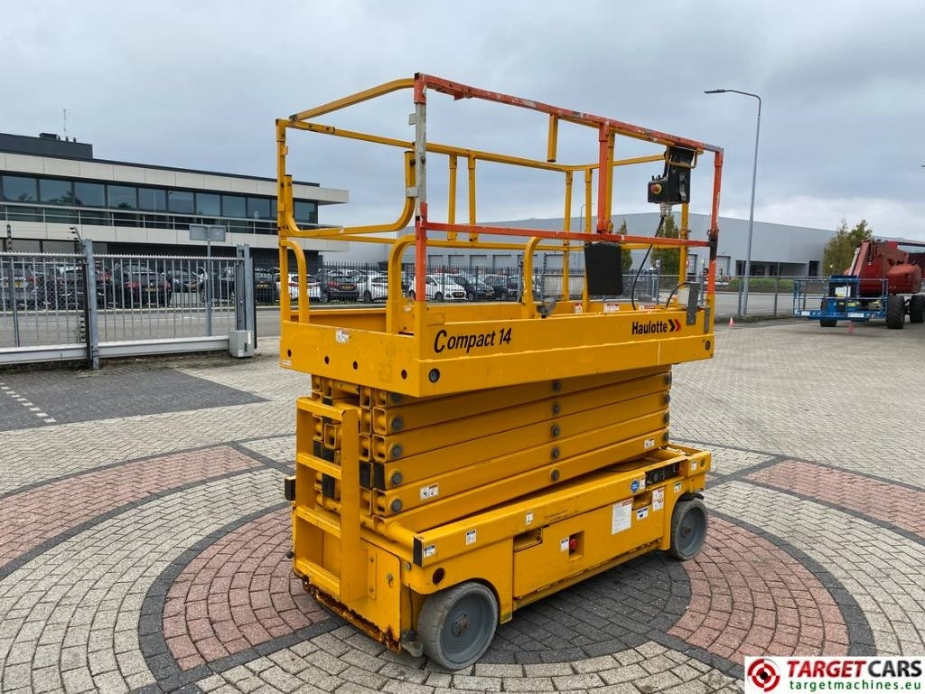 Haulotte Compact 14 Electric Scissor Work Lift 1385cm - Máy nâng người hình kéo: hình 3 Haulotte Compact 14 Electric Scissor Work Lift 1385cm - Máy nâng người hình kéo: hình 3