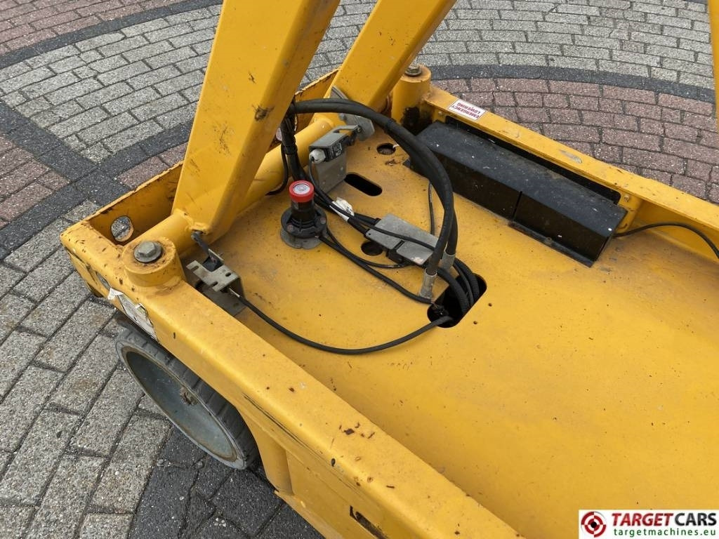 Máy nâng người hình kéo Haulotte Compact 8 Electric Scissor Work Lift 818cm: hình 14 Máy nâng người hình kéo Haulotte Compact 8 Electric Scissor Work Lift 818cm: hình 14