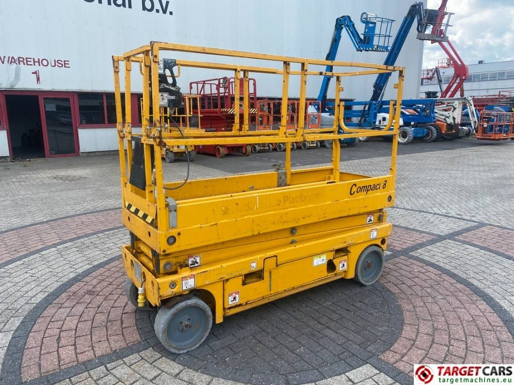 Haulotte Compact 8 Electric Scissor Work Lift 818cm - Máy nâng người hình kéo: hình 1 Haulotte Compact 8 Electric Scissor Work Lift 818cm - Máy nâng người hình kéo: hình 1