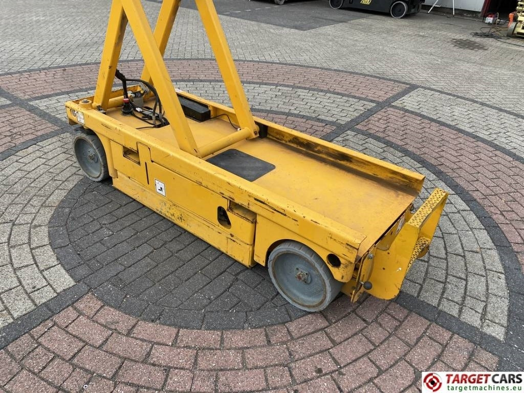 Máy nâng người hình kéo Haulotte Compact 8 Electric Scissor Work Lift 818cm: hình 13 Máy nâng người hình kéo Haulotte Compact 8 Electric Scissor Work Lift 818cm: hình 13