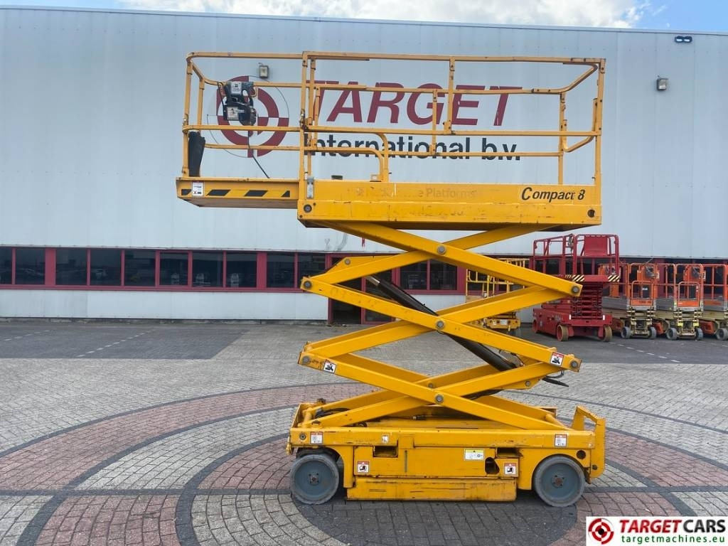 Haulotte Compact 8 Electric Scissor Work Lift 818cm - Máy nâng người hình kéo: hình 5 Haulotte Compact 8 Electric Scissor Work Lift 818cm - Máy nâng người hình kéo: hình 5