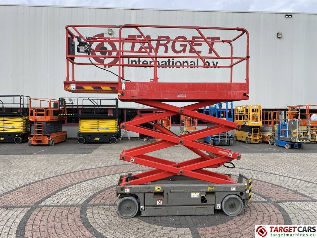Haulotte Compact 8 Electric Scissor Work Lift 818cm - Máy nâng người hình kéo: hình 5 Haulotte Compact 8 Electric Scissor Work Lift 818cm - Máy nâng người hình kéo: hình 5