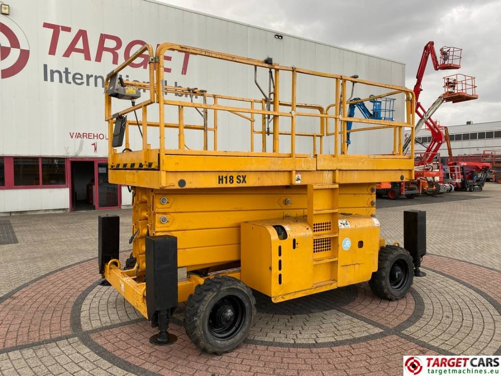 Haulotte H18SDX Diesel H18SX Scissor 4x4 Work Lift 1800cm - Máy nâng người hình kéo: hình 1 Haulotte H18SDX Diesel H18SX Scissor 4x4 Work Lift 1800cm - Máy nâng người hình kéo: hình 1