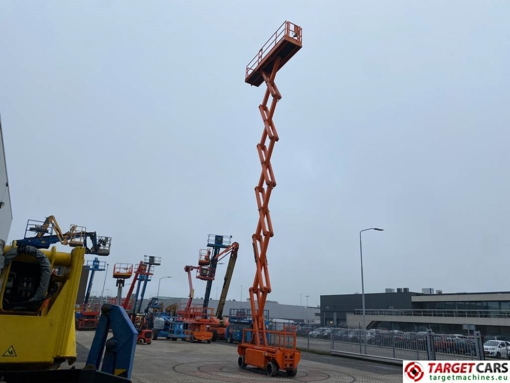 Máy nâng người hình kéo Holland Lift CombiStar N165EL12 Electric Scissor WorkLift 18.5M: hình 7