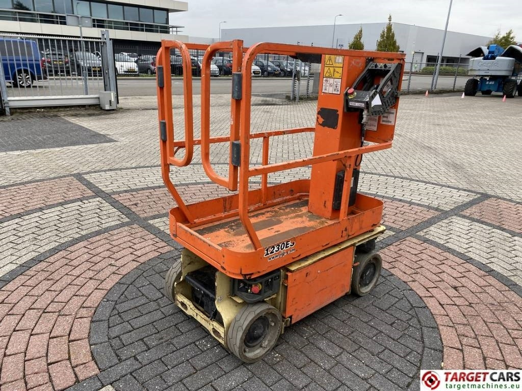 JLG 1230ES Electric Vertical Mast Work Lift 566cm - Máy nâng người thẳng đứng: hình 3 JLG 1230ES Electric Vertical Mast Work Lift 566cm - Máy nâng người thẳng đứng: hình 3
