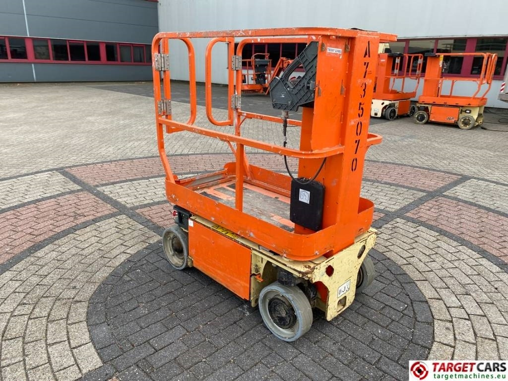 JLG 1230ES Electric Vertical Mast Work Lift 566cm - Máy nâng người thẳng đứng: hình 4 JLG 1230ES Electric Vertical Mast Work Lift 566cm - Máy nâng người thẳng đứng: hình 4