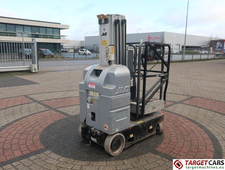 JLG 20MVL Electric Vertical Mast Work Lift 798cm - Nền bục trên không: hình 3 JLG 20MVL Electric Vertical Mast Work Lift 798cm - Nền bục trên không: hình 3