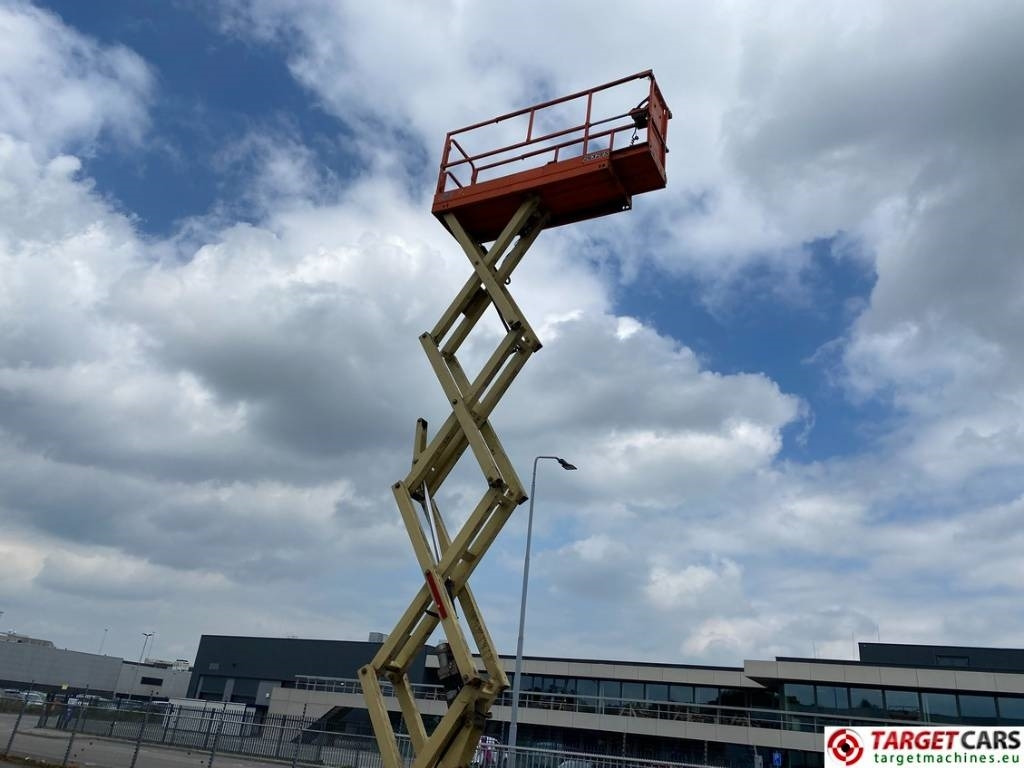 Máy nâng người hình kéo JLG 2632ES Electric Scissor Work Lift 977cm: hình 17 Máy nâng người hình kéo JLG 2632ES Electric Scissor Work Lift 977cm: hình 17