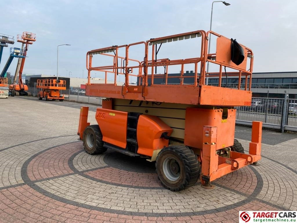 JLG 4394RT Diesel 4x4 Scissor Work Lift 1511cm - Máy nâng người hình kéo: hình 2 JLG 4394RT Diesel 4x4 Scissor Work Lift 1511cm - Máy nâng người hình kéo: hình 2