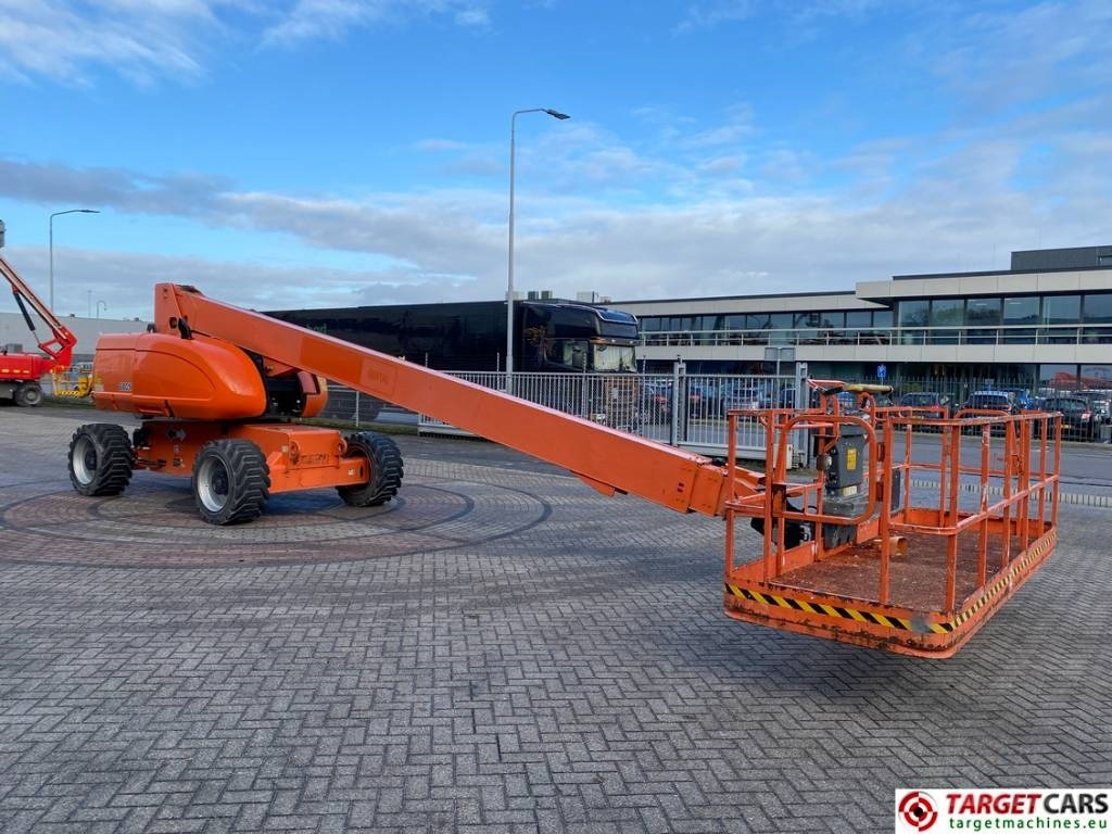 JLG 680S Telescopic 4x4 Diesel Boom Work Lift 2273cm - Xe nâng người hình viễn vọng kính: hình 2 JLG 680S Telescopic 4x4 Diesel Boom Work Lift 2273cm - Xe nâng người hình viễn vọng kính: hình 2