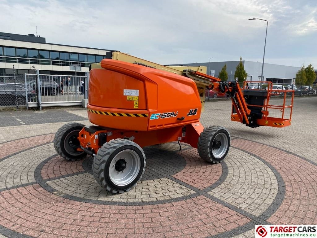 JLG EC450AJ Articulated El Lithium-Ion BoomLift 1572cm - Xe nâng người nhiều khớp nối: hình 3 JLG EC450AJ Articulated El Lithium-Ion BoomLift 1572cm - Xe nâng người nhiều khớp nối: hình 3