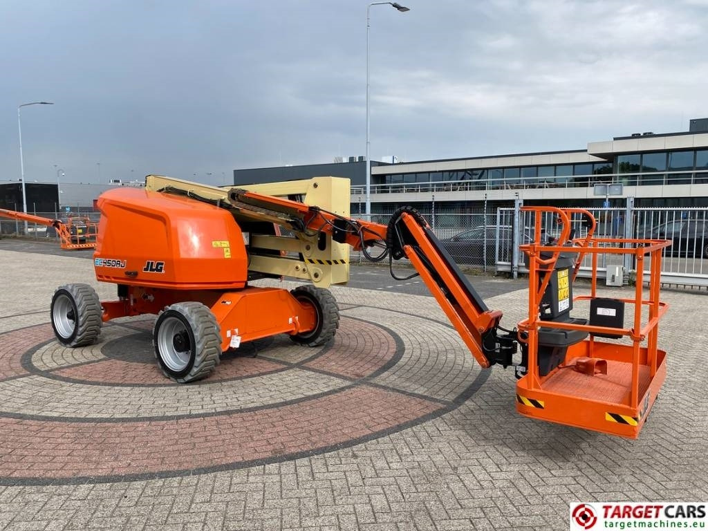 JLG EC450AJ Articulated El Lithium-Ion BoomLift 1572cm - Xe nâng người nhiều khớp nối: hình 2 JLG EC450AJ Articulated El Lithium-Ion BoomLift 1572cm - Xe nâng người nhiều khớp nối: hình 2