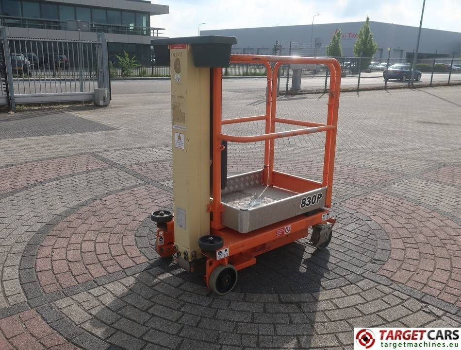JLG Power Tower Nano 830P Vertical Lift 450cm - Nền bục trên không: hình 3 JLG Power Tower Nano 830P Vertical Lift 450cm - Nền bục trên không: hình 3
