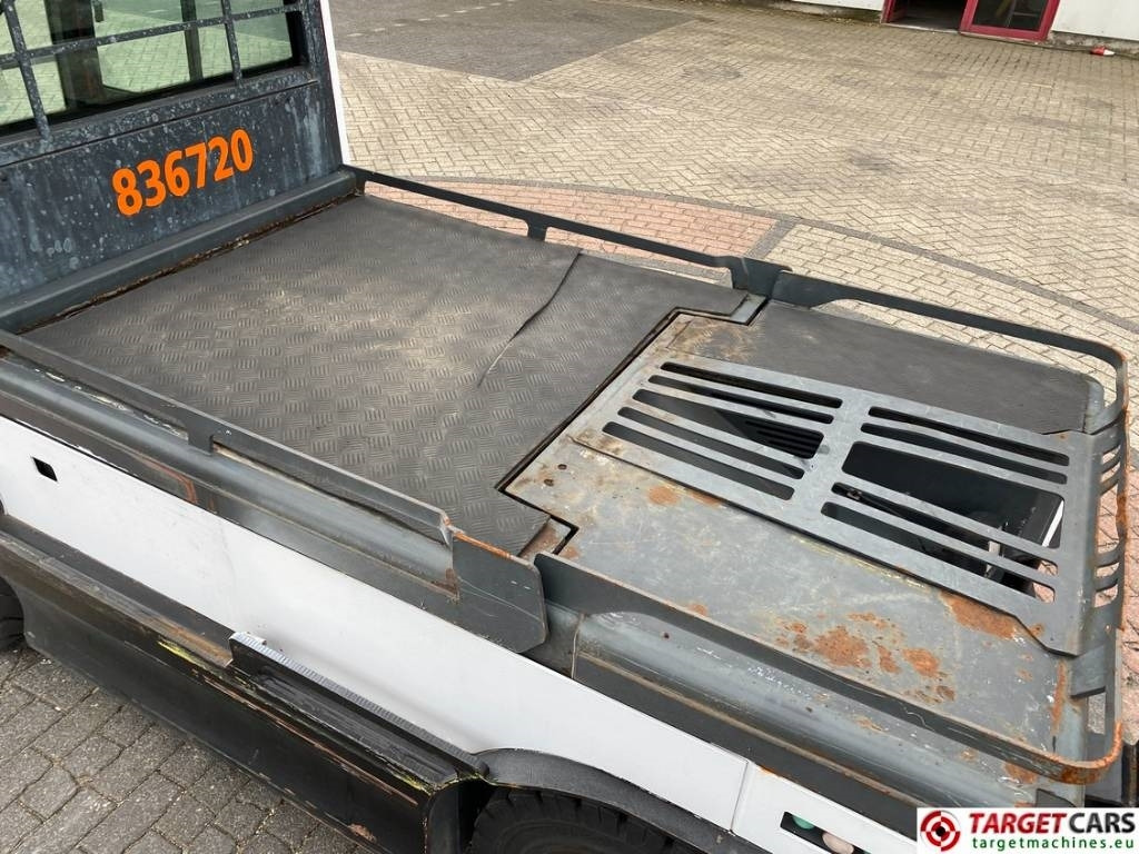 Linde P250 Tow Tug Truck Tractor Electric 80V Max 25T - Máy cày đa dụng: hình 5 Linde P250 Tow Tug Truck Tractor Electric 80V Max 25T - Máy cày đa dụng: hình 5