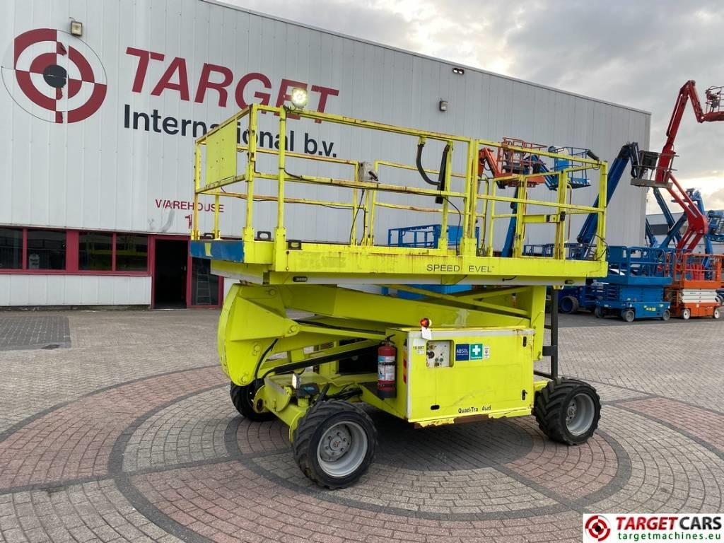 MEC 2684RT Diesel 4x4 Scissor Lift Speed-Level 992cm - Máy nâng người hình kéo: hình 1 MEC 2684RT Diesel 4x4 Scissor Lift Speed-Level 992cm - Máy nâng người hình kéo: hình 1